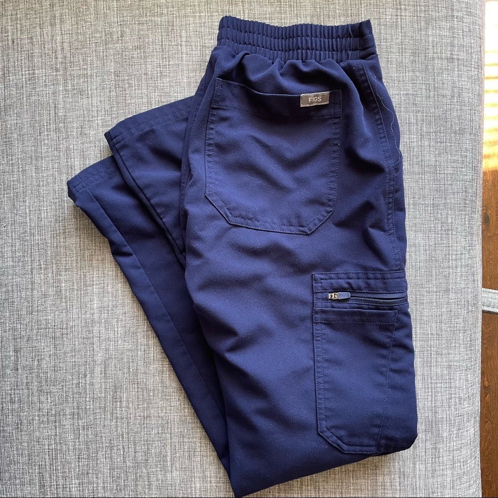 Figs Navy Set (Casma + Yola)